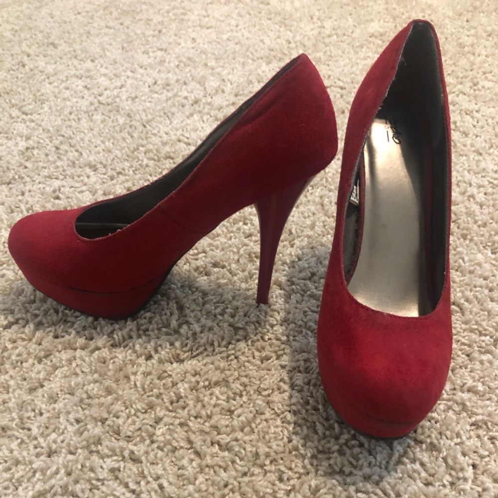 Red Wassio Pumps